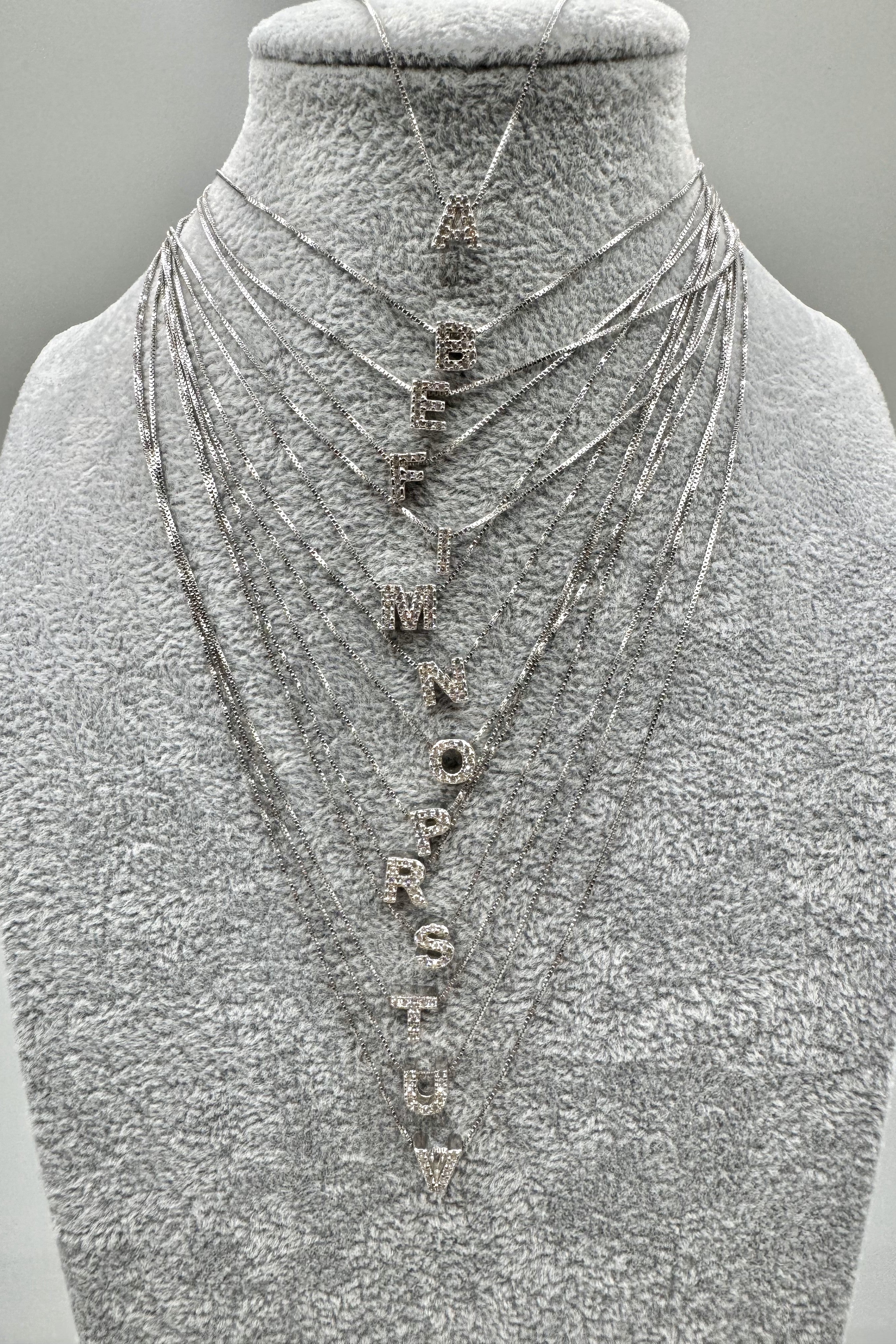 Collana Con Varie Lettere Zirconate In Argento 925