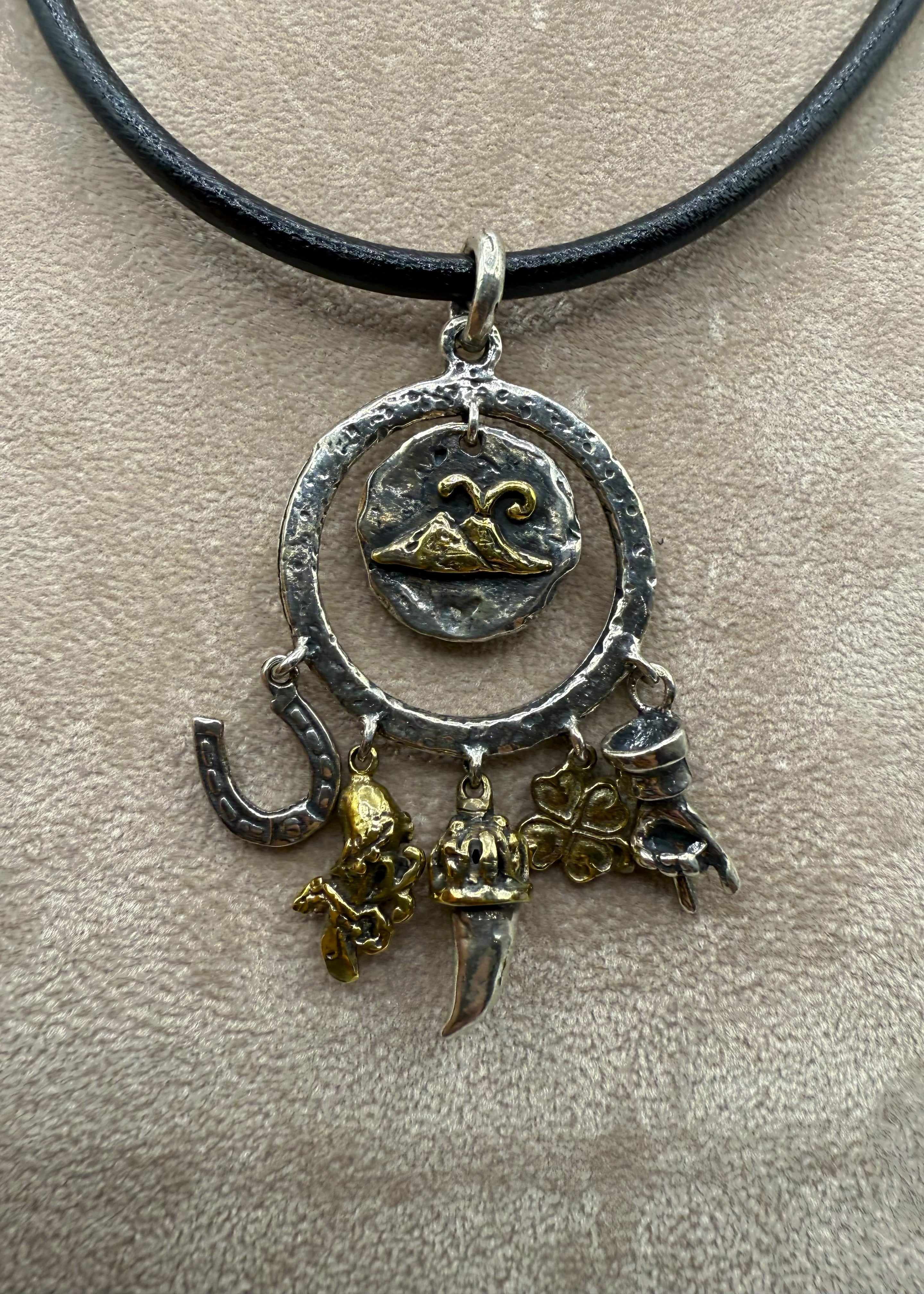 Collana In Argento 925 Con Doppia Faccia Vesuvio e San Gennaro e Charms Portafortuna C45