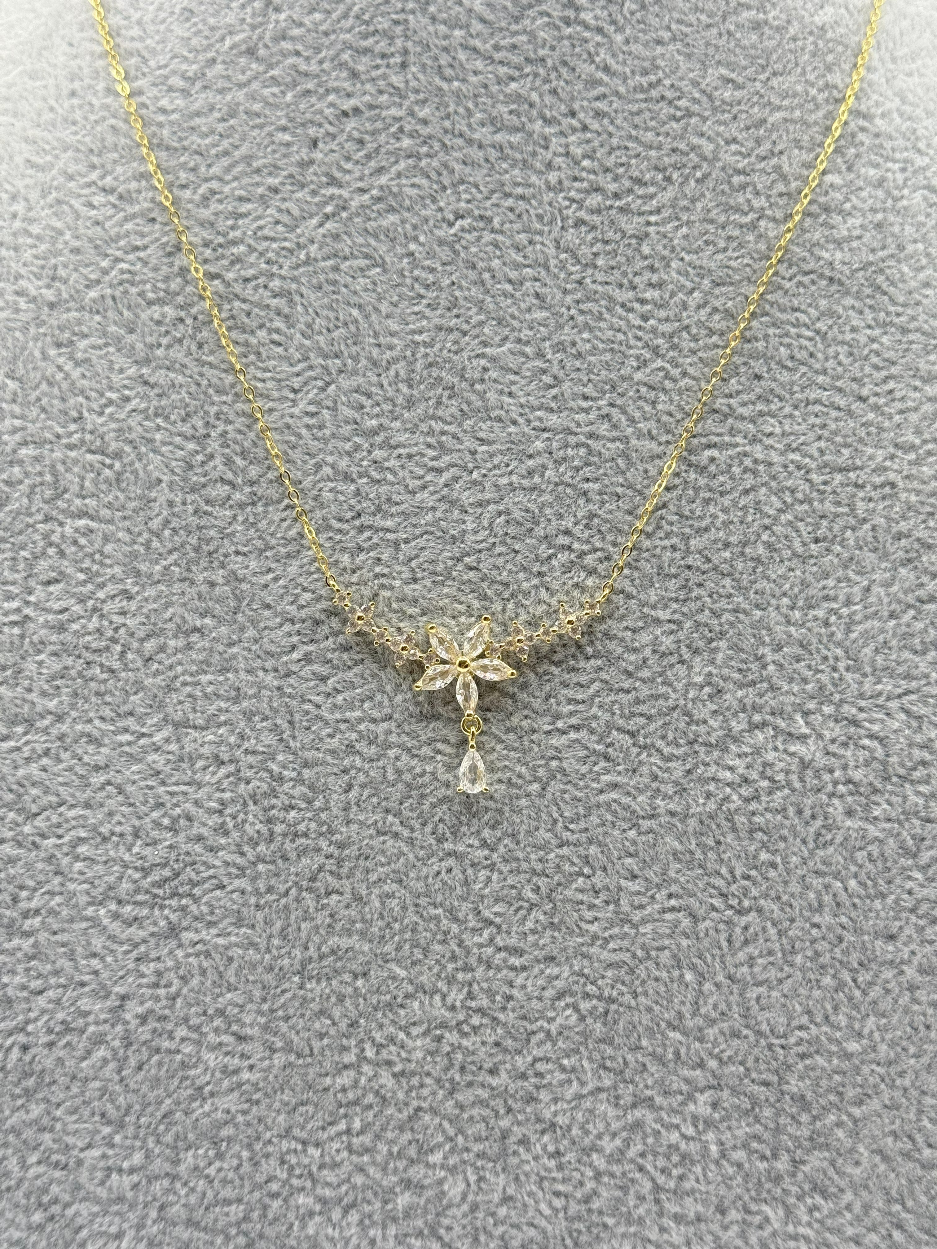 Collana Argento925 Con Fiore Zirconato Art.CL34/60