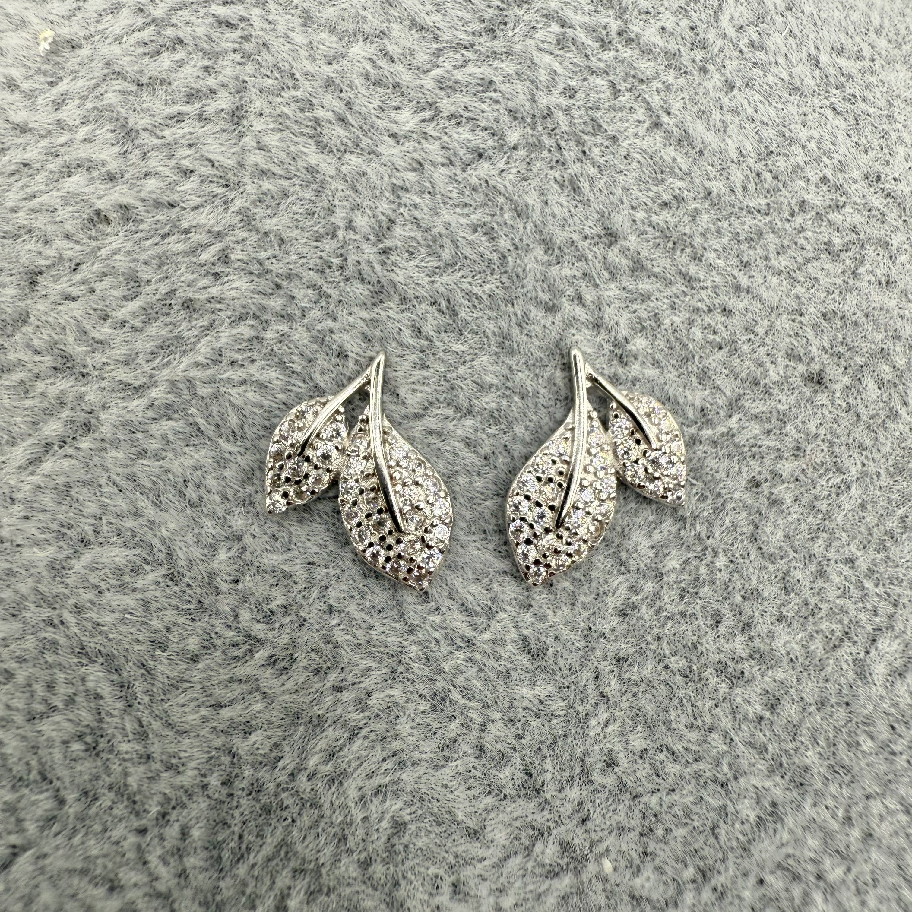 Orecchini in Argento925 Con Foglioline Zirconate Art.037/29