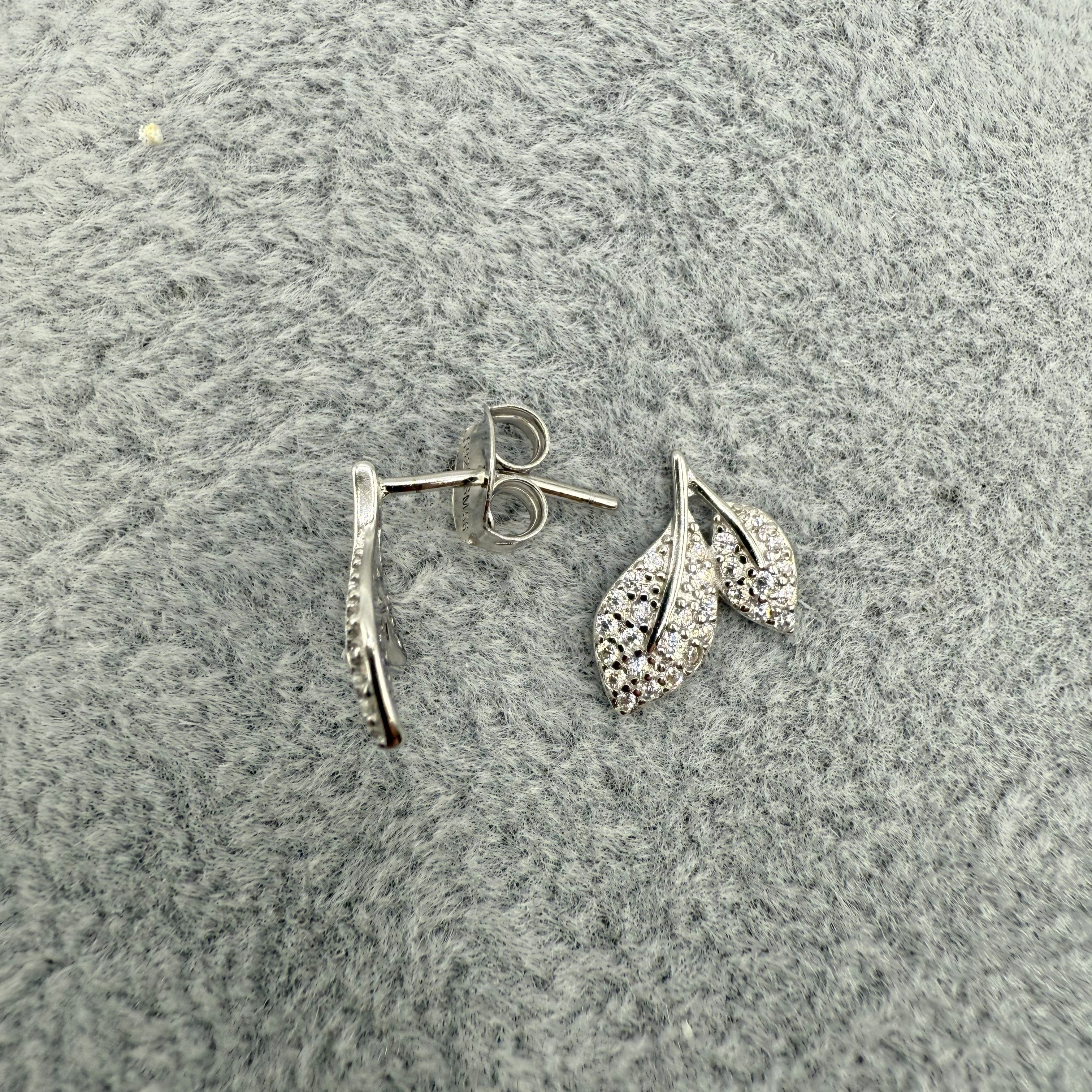 Orecchini in Argento925 Con Foglioline Zirconate Art.037/29