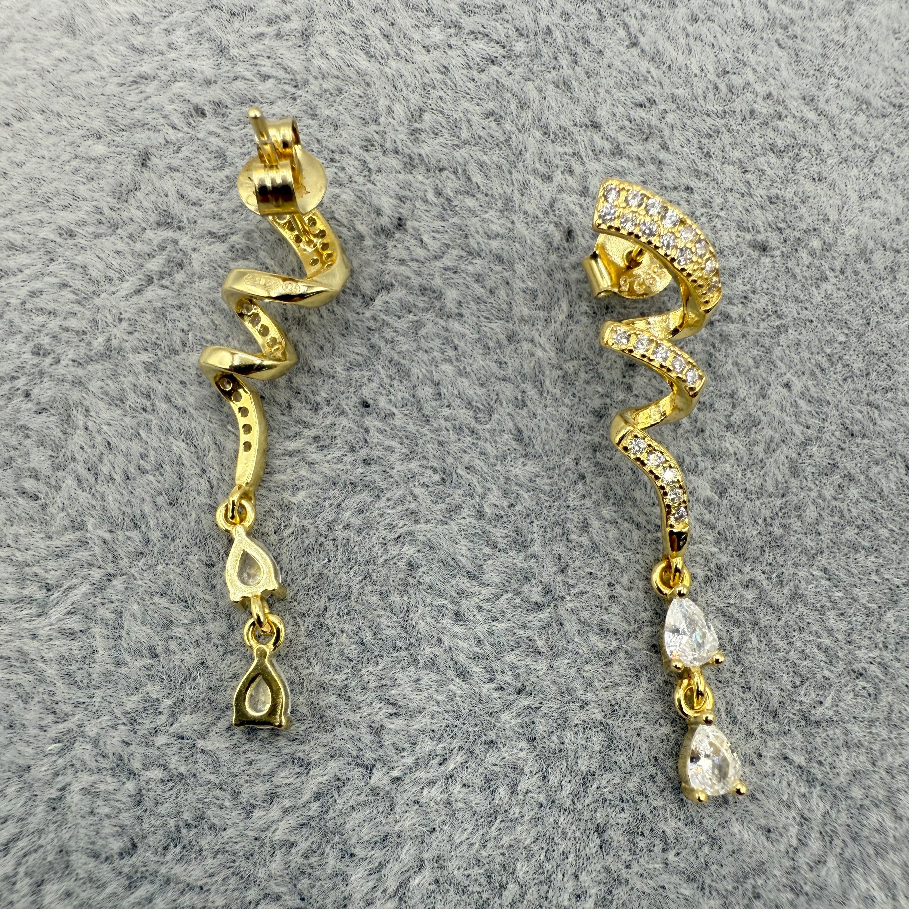 Orecchini in Argento925 Dorati  Fantasia a Spirale Con Zirconi Art.0120/21