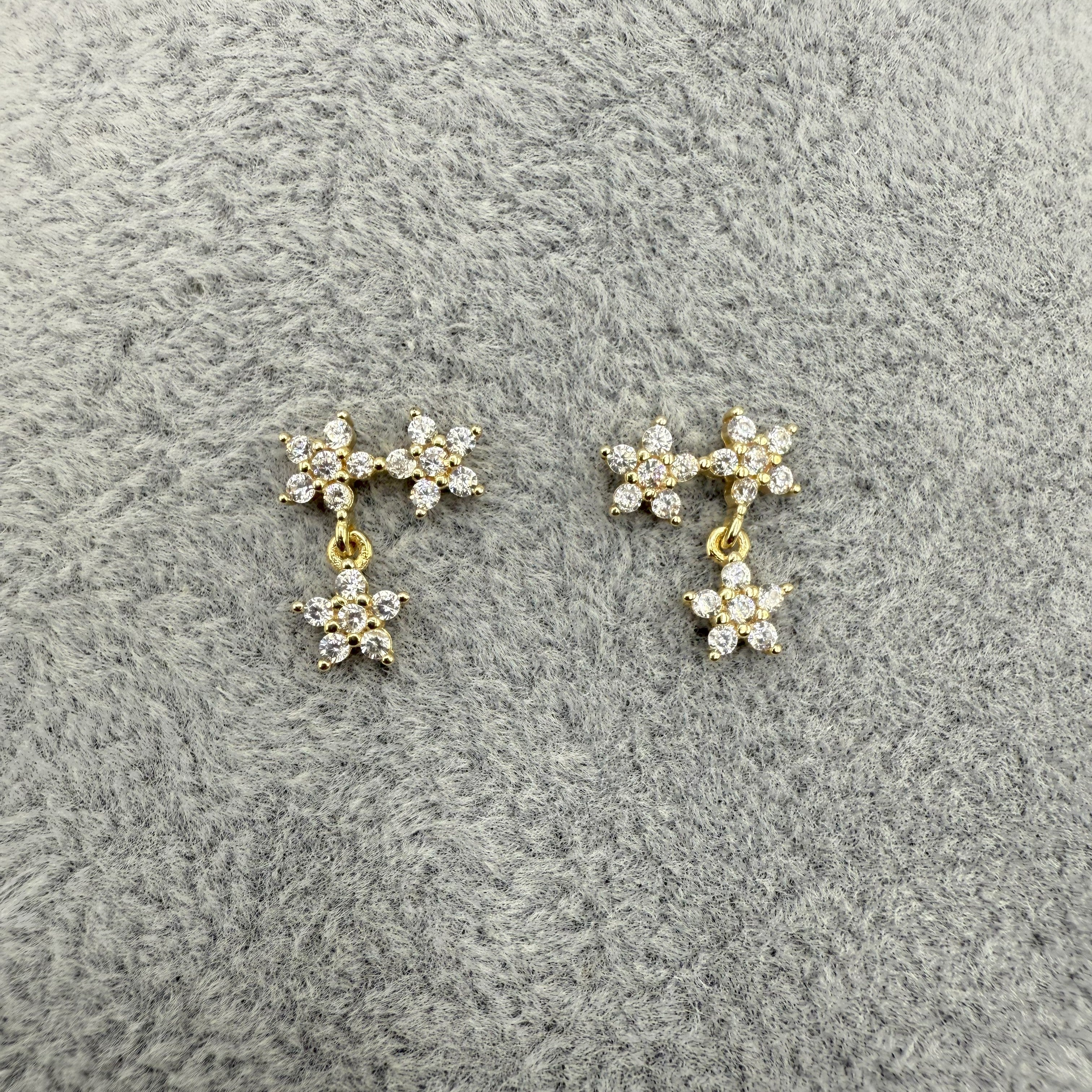 Orecchini in Argento925 Dorati Fantasia a Fiori Con Zirconi Art.034/75