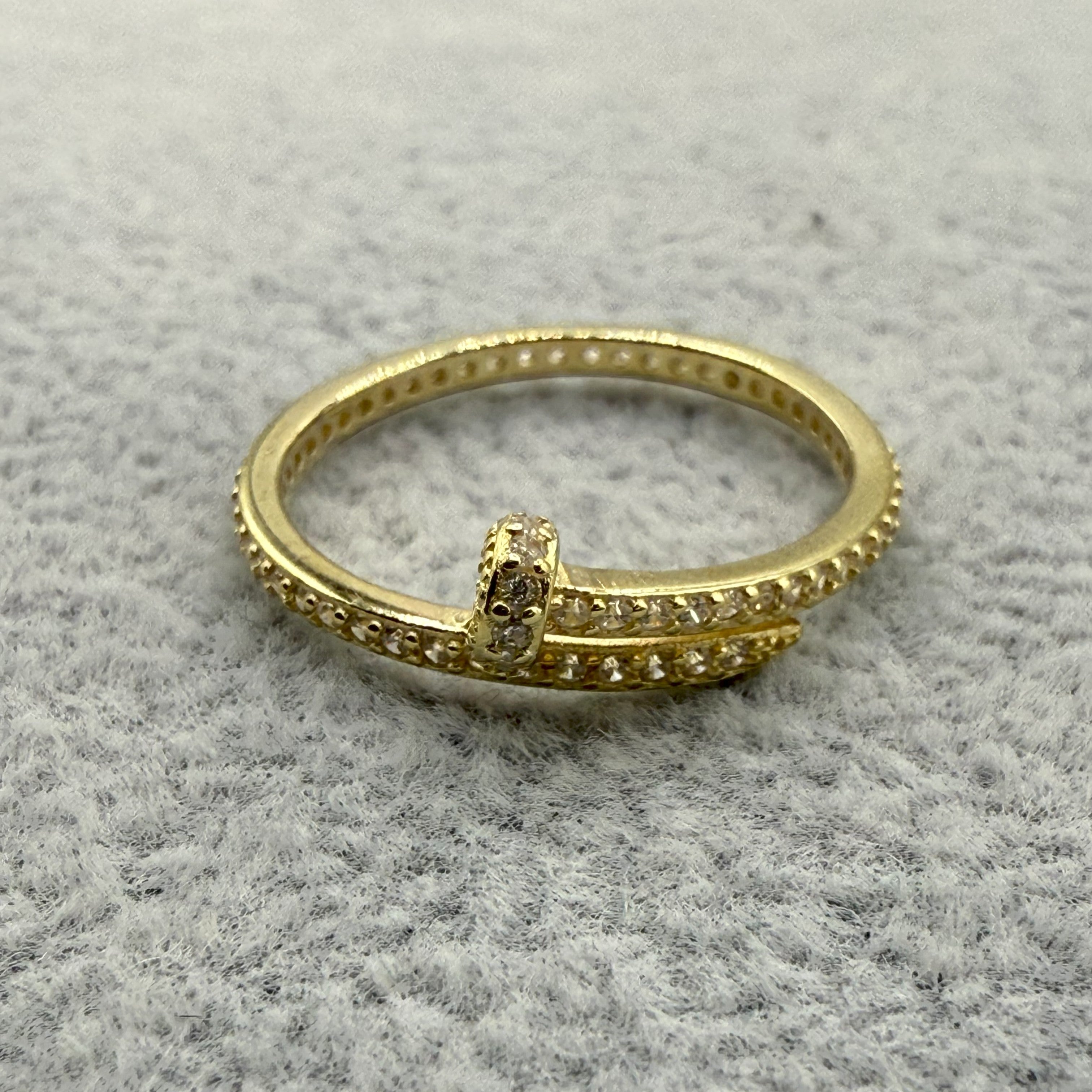 Anello Argento925 Dorato Circondato da Zirconi Art. A92/31e