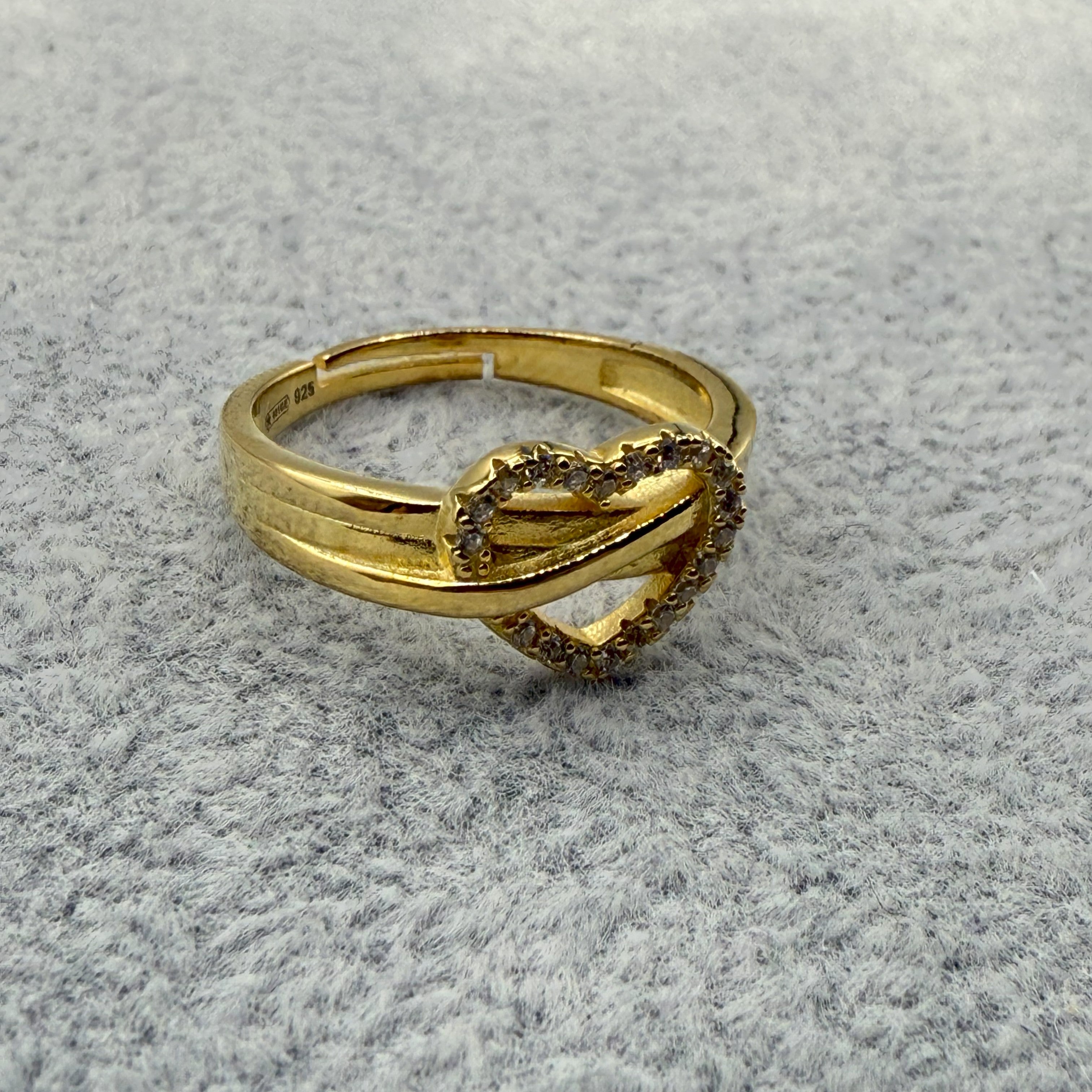 Anello Argento925 Dorato Con Cuore Centrale Con Zirconi Art. 7472