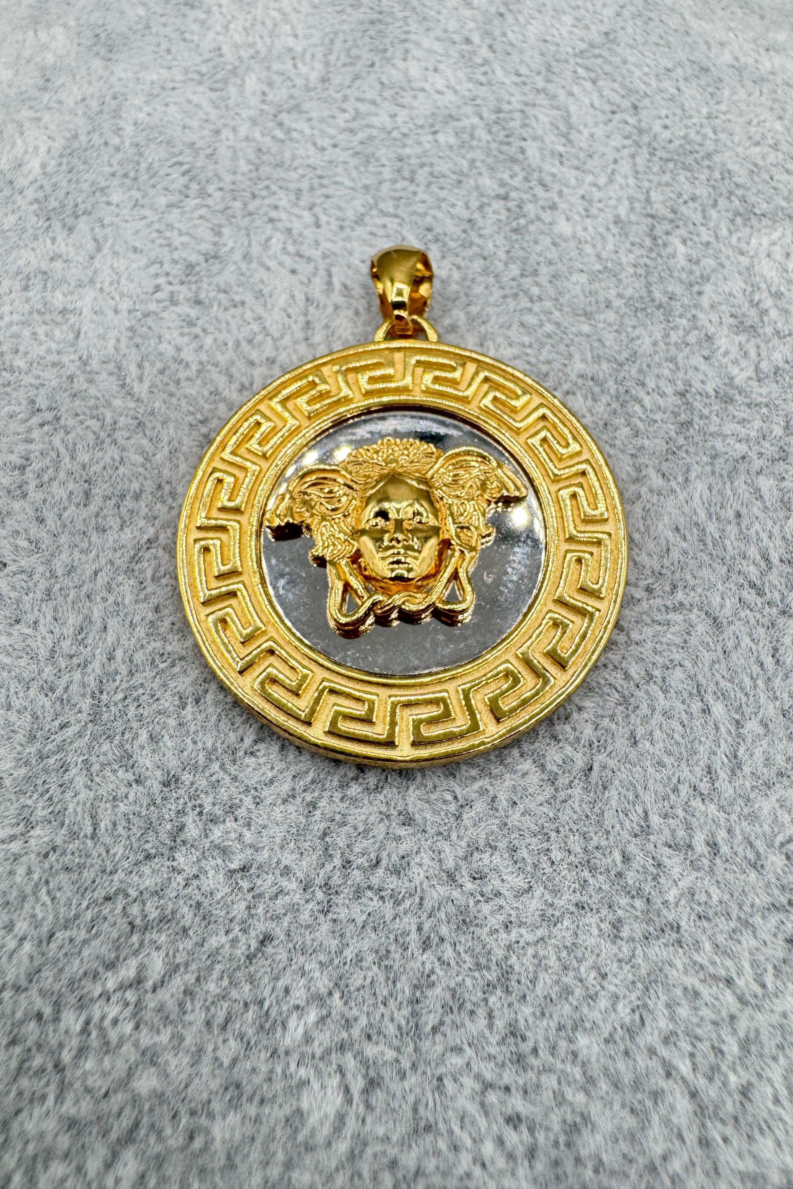 Ciondolo Versace