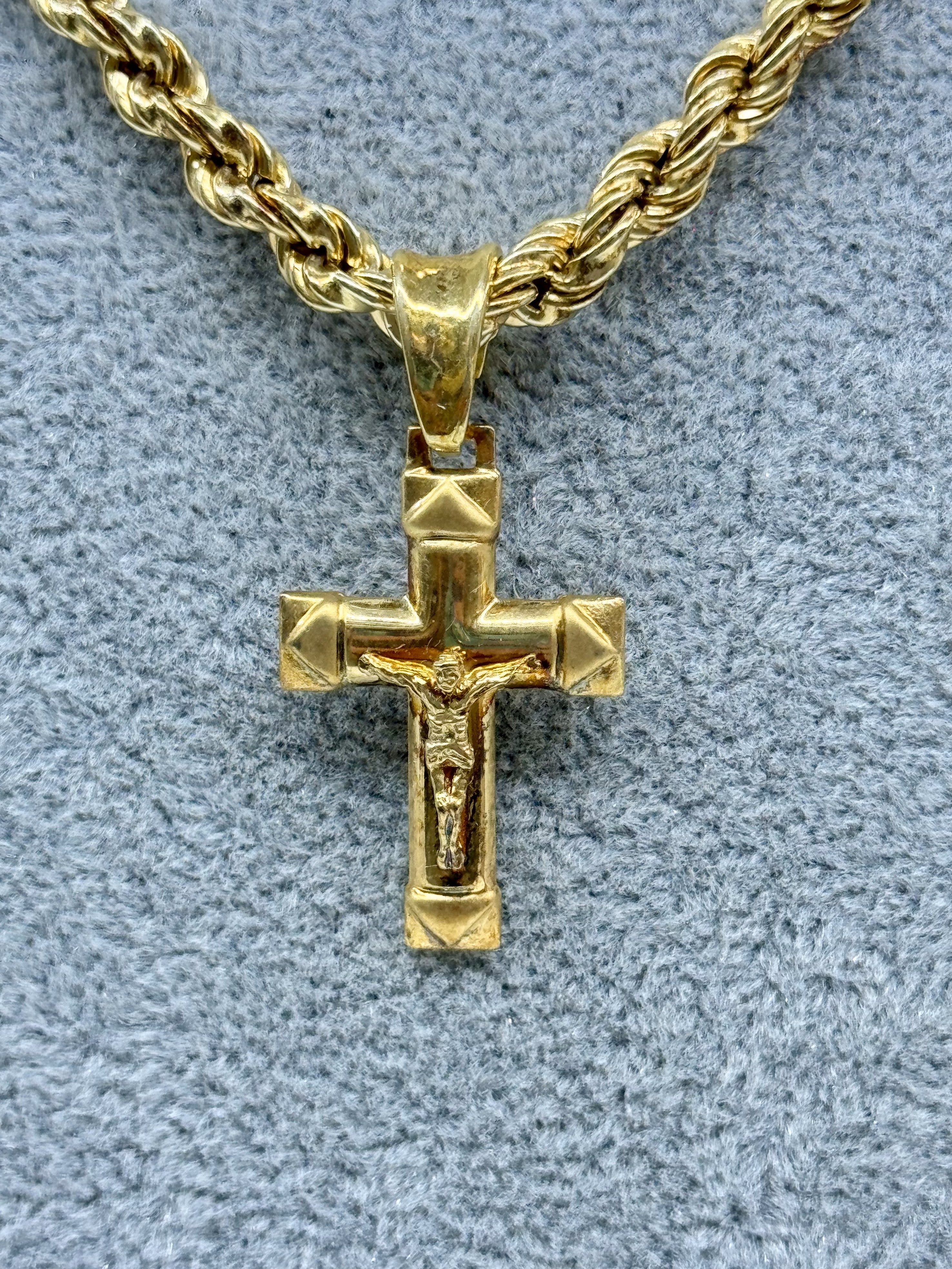 Collana Funetta 5 mm Con Crocifisso